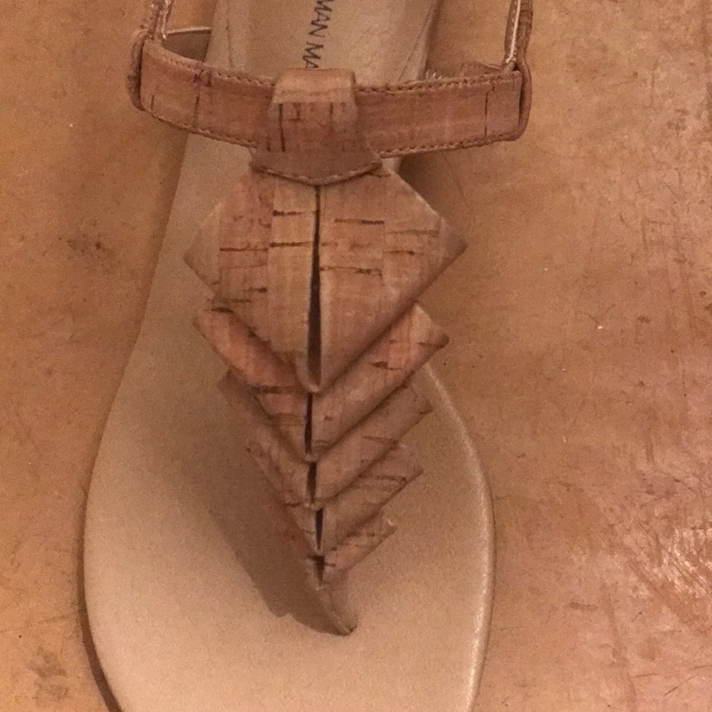 1/2PriceSale(was at $75) NWT Neiman Marcus Yerik Natural Cork Super Cute Sandals